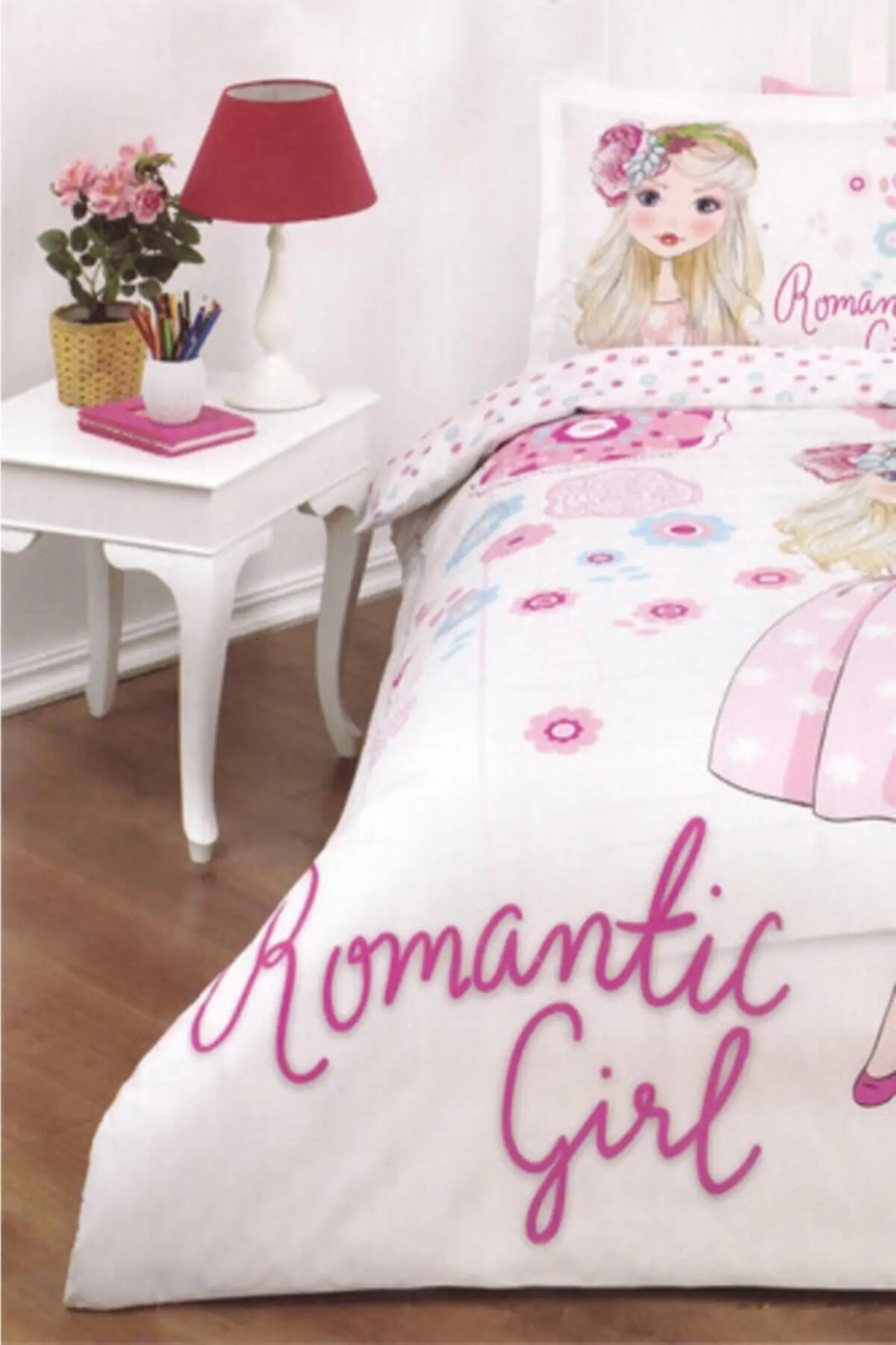 Romantic Girl Printed Single Bed Cover