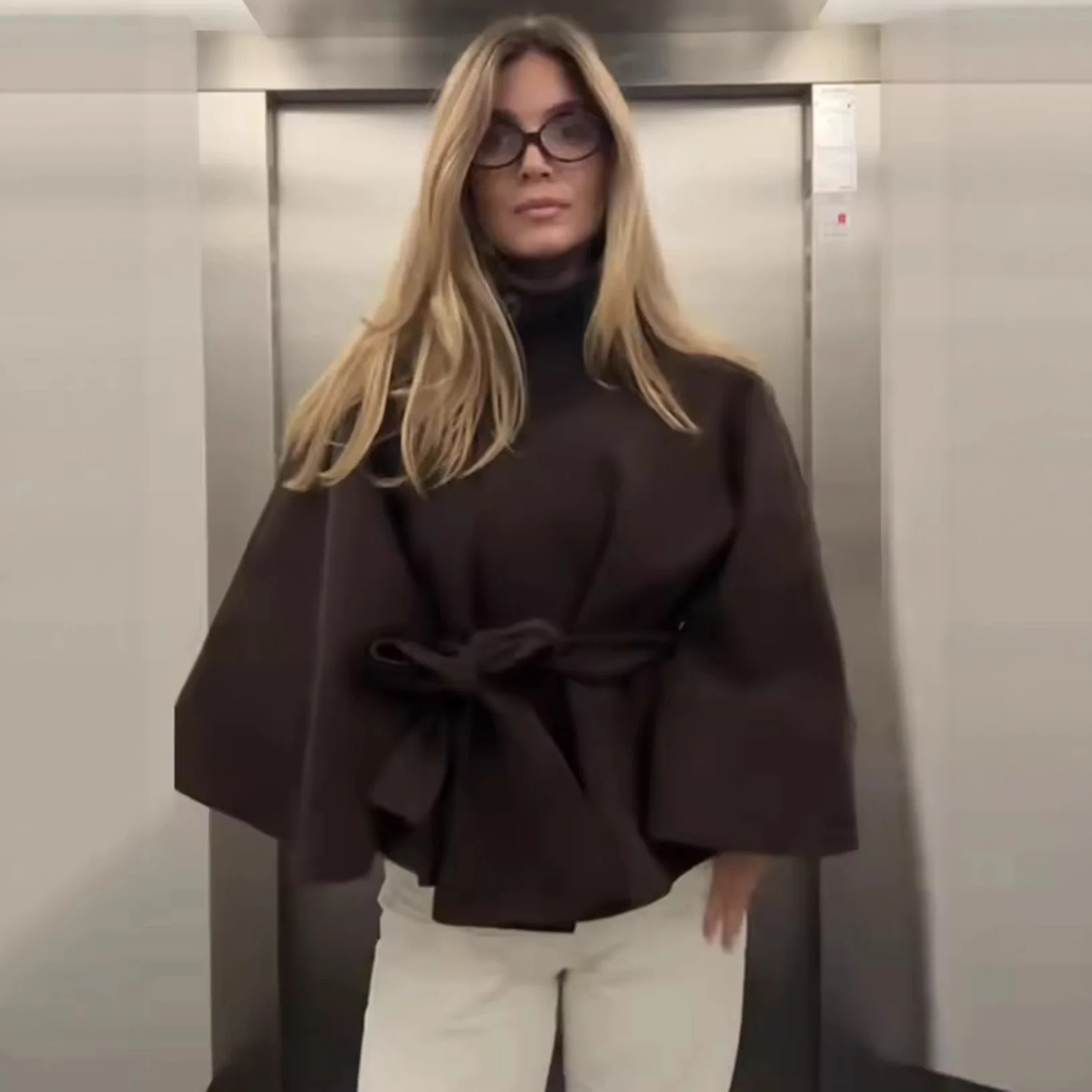 

Autumn Lace Up Woolen Jacket Women Solid Stand Collar Single Breasted Batwing Sleeve Cape Coat Lady Loose Chic Outwear