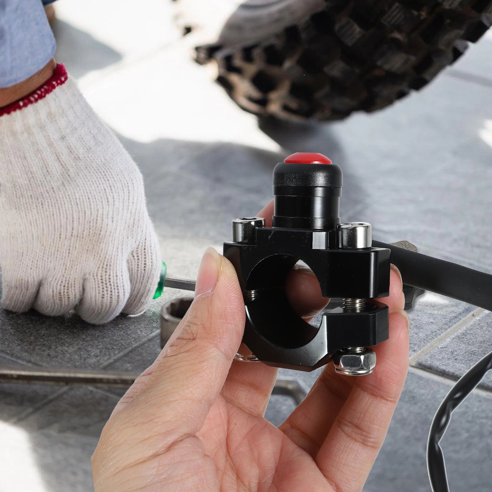 

CNC Motorcycle Switch Red Ignition Button H Starter Offroad Bikes Aluminum Precision Durability Functional