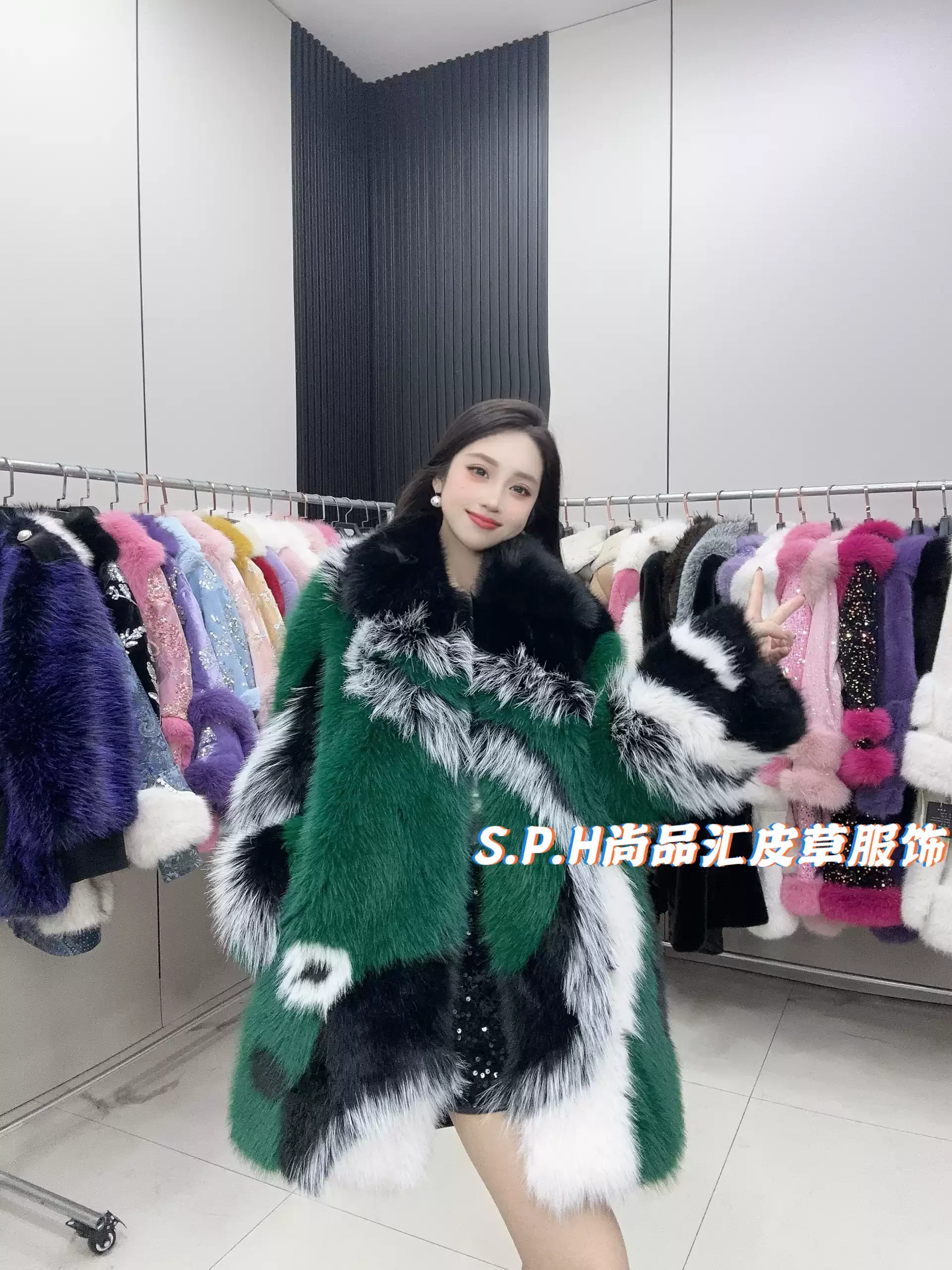 Winter New Lapel Contrasting Color Thickened Coats Female 2024 New Mid Length Fluffy Jacket Women Long Sleeve Faux Fur Coats