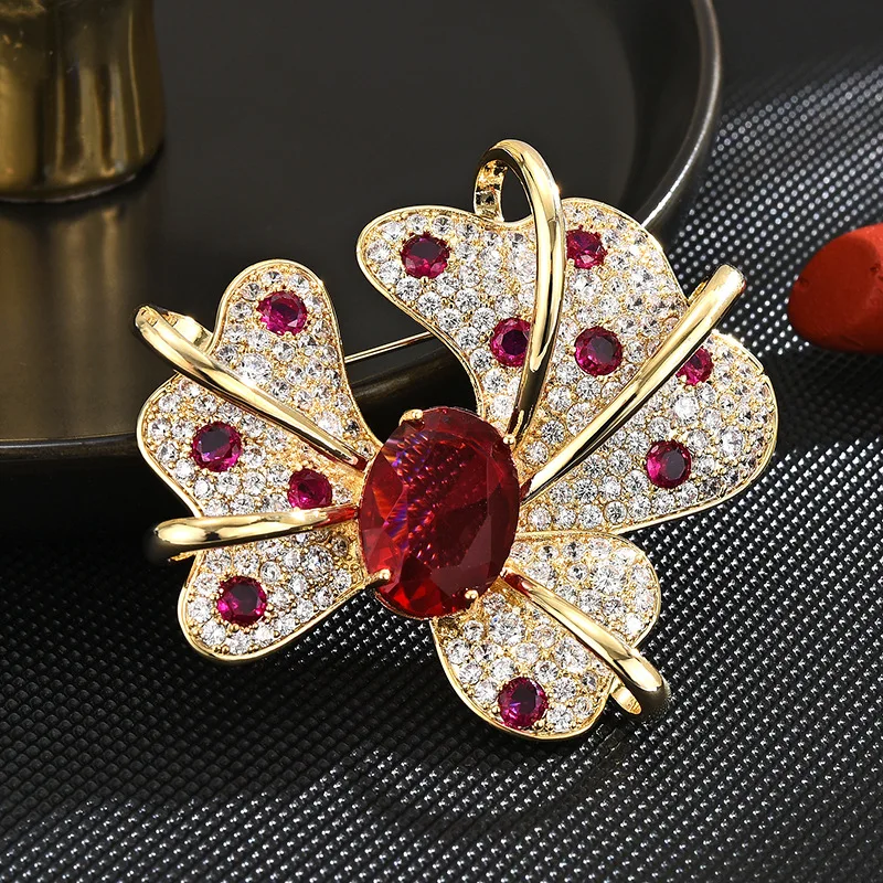 

CHKAWOCI French retro luxury exquisite court atmosphere elegant Irises elegant coat brooch anti-slip dinner wedding accessory