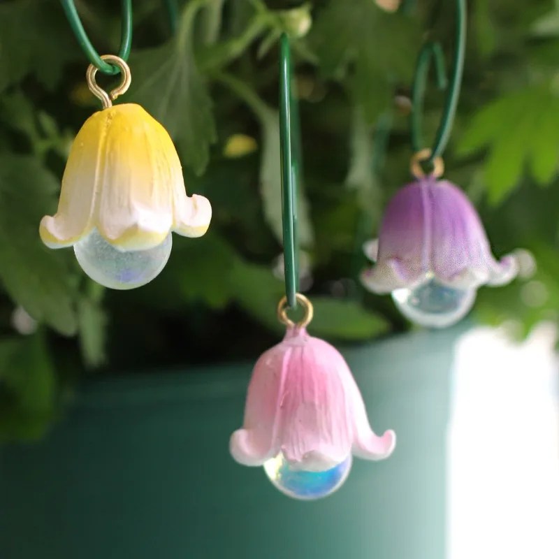 Flower Pick Stand Artificial Flowers Garden Decor No Fade Resin Plant Porch Decor for Home Kitchen Bedroom Festival Wedding