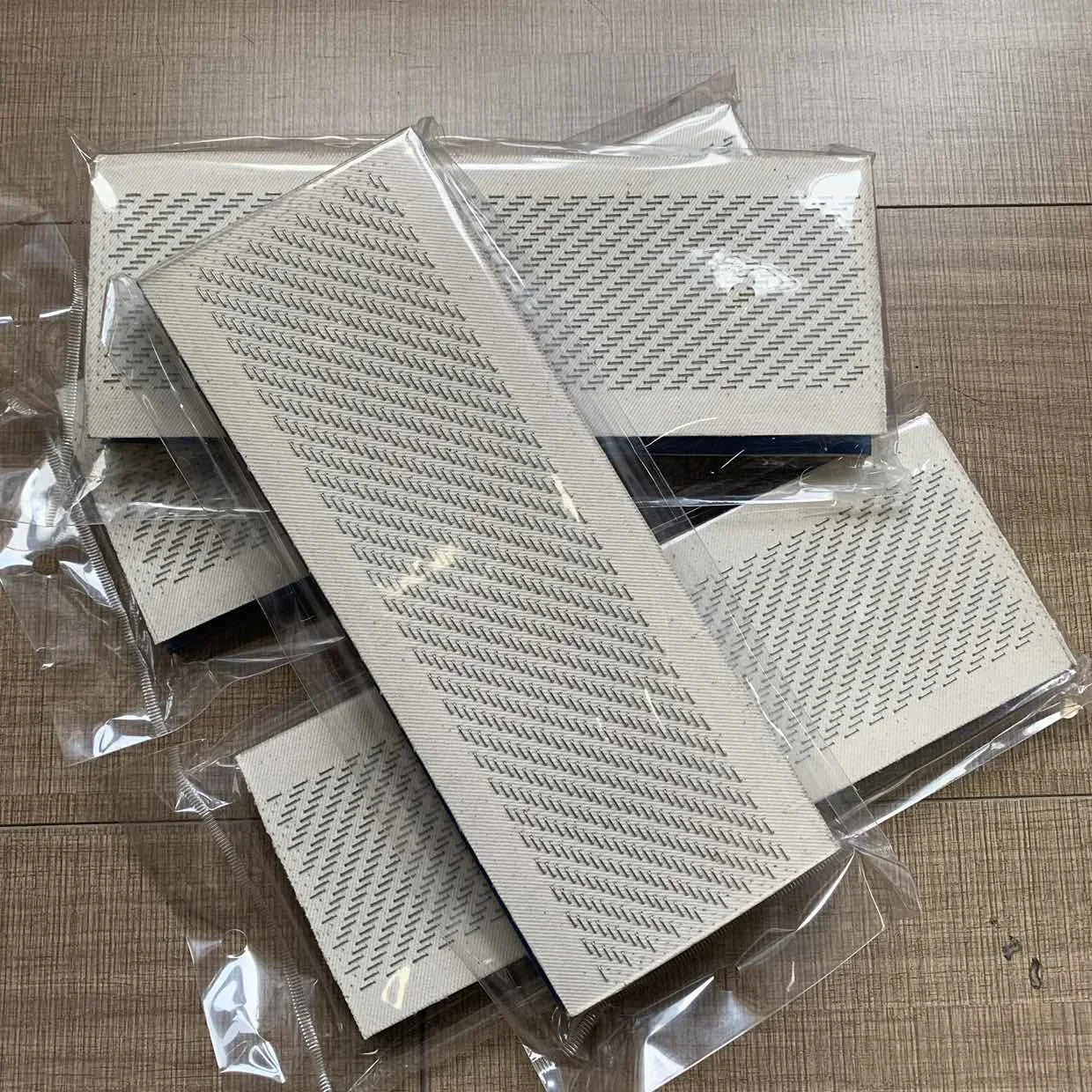 الجملة 1 قطعة حصيرة رسم الشعر وحامل لصنع شعر مستعار 24x9 سنتيمتر مع إبرة لبطاقات الرسم