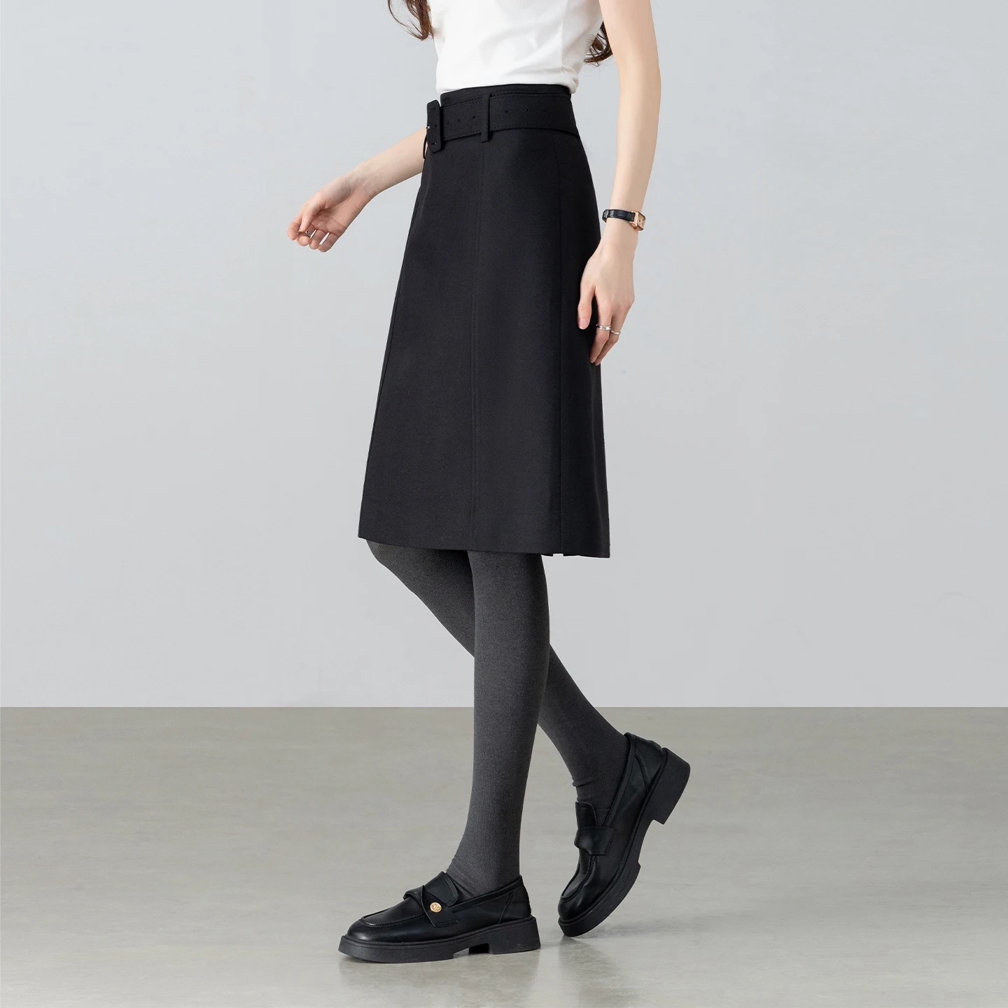 SENTUBILA Women's High Waisted Short Skirt 2026 Spring New Casual Black Detachable Belt Back Slit Office A-Line Skirt 161QA6332