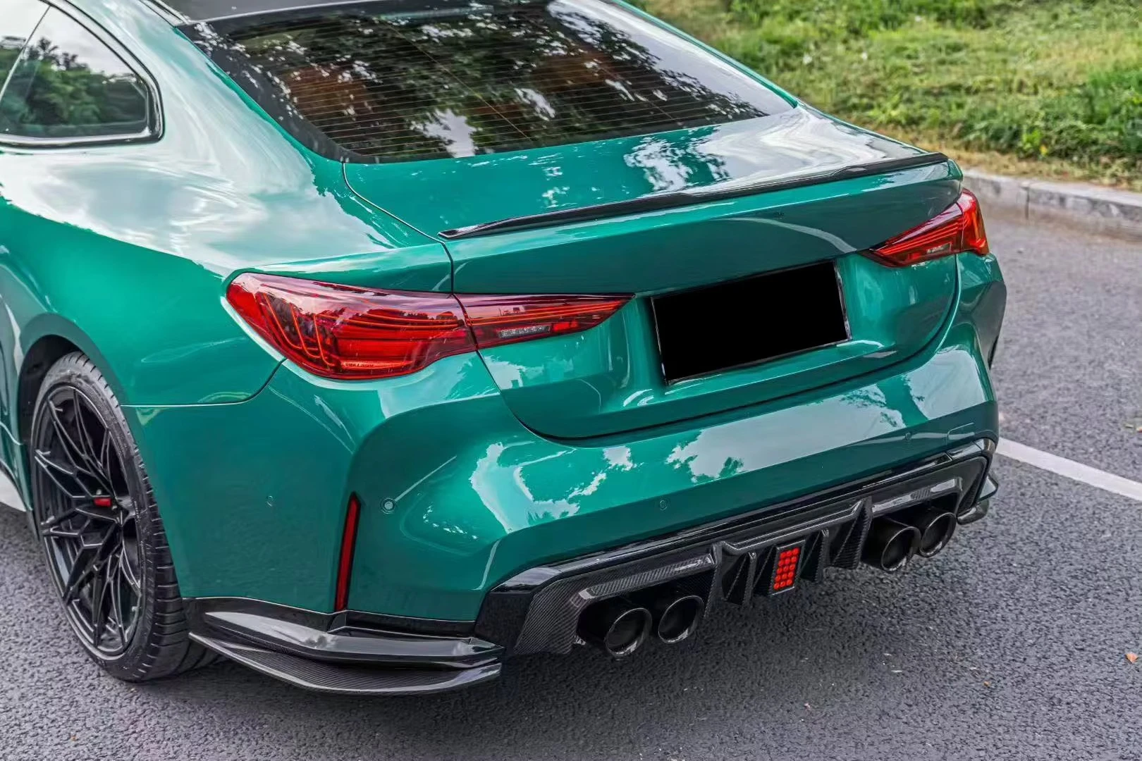 For M3 M4 2021 G80 G82 R44 Edition LED Dry Carbon Fiber New Exhaust Rear Lip Spoiler