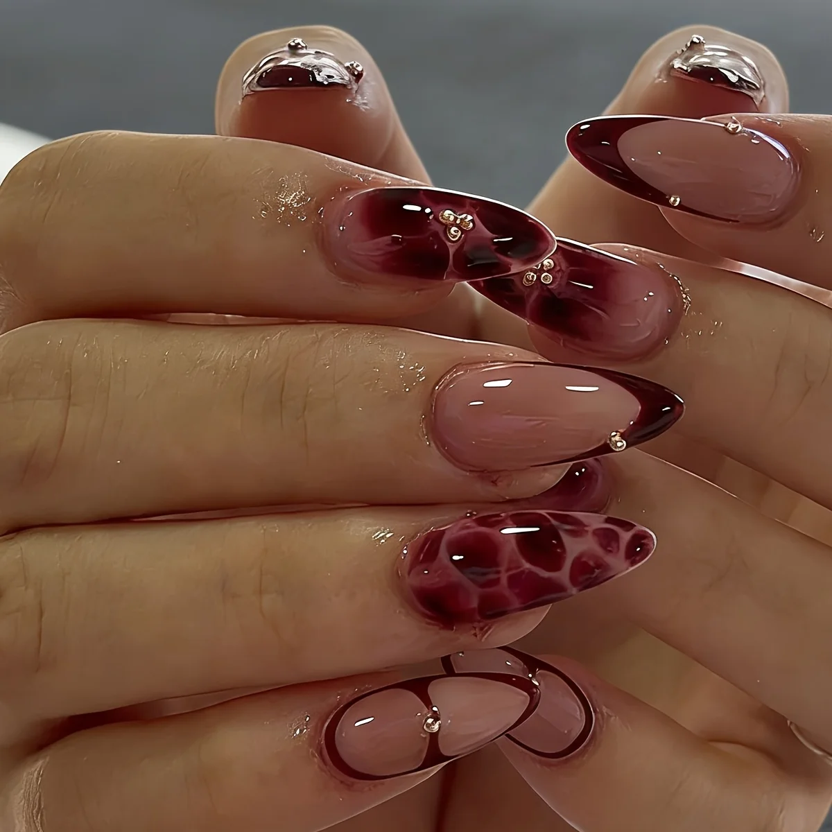 French Wine Red Color Nail Tips Almond Shape Wearable False Nails French Style Artificial Nails for Easy Application