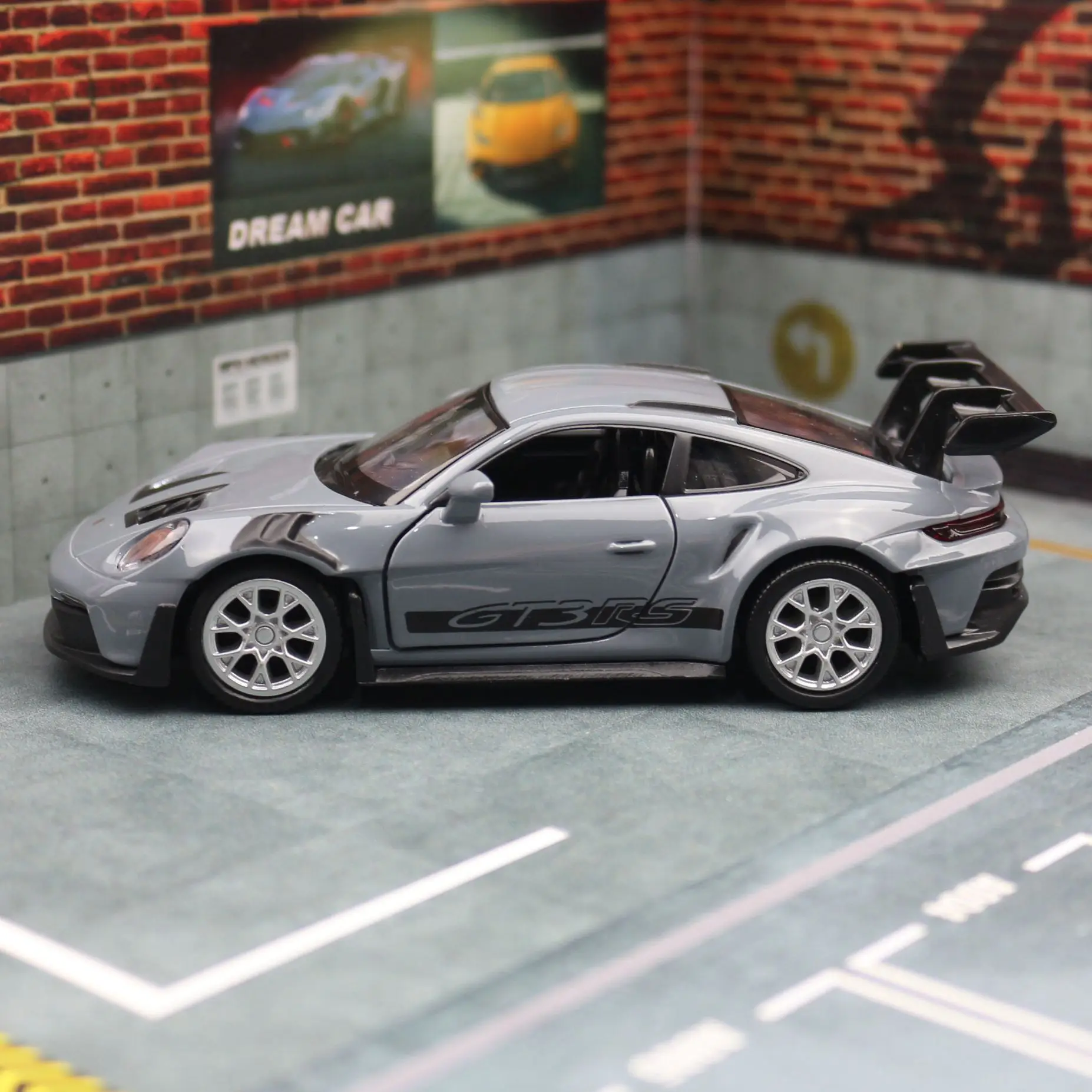 1/36 Porsche 911 GT3 RS Giocattolo Modello di Auto Per I Bambini RMZ CiTY In Miniatura Da Corsa Ruote Libere Tirare Indietro Pressofuso In Metallo Collezione regalo