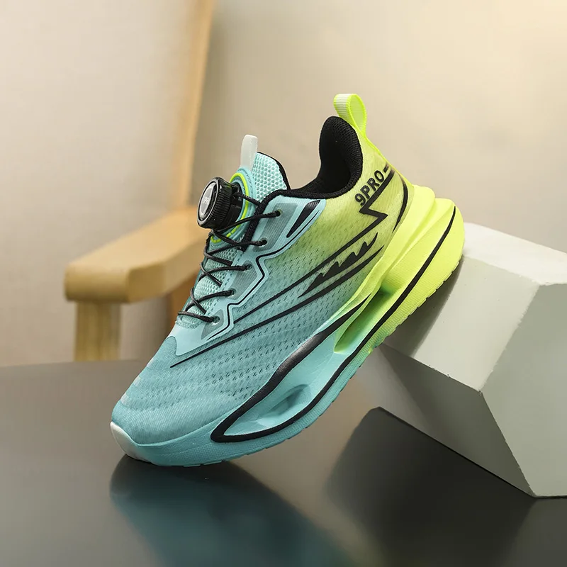 A pair of children's four-season leather football shoes with stud detailing, wear-resistant football shoes,sizes 34-45MZ-6555-1