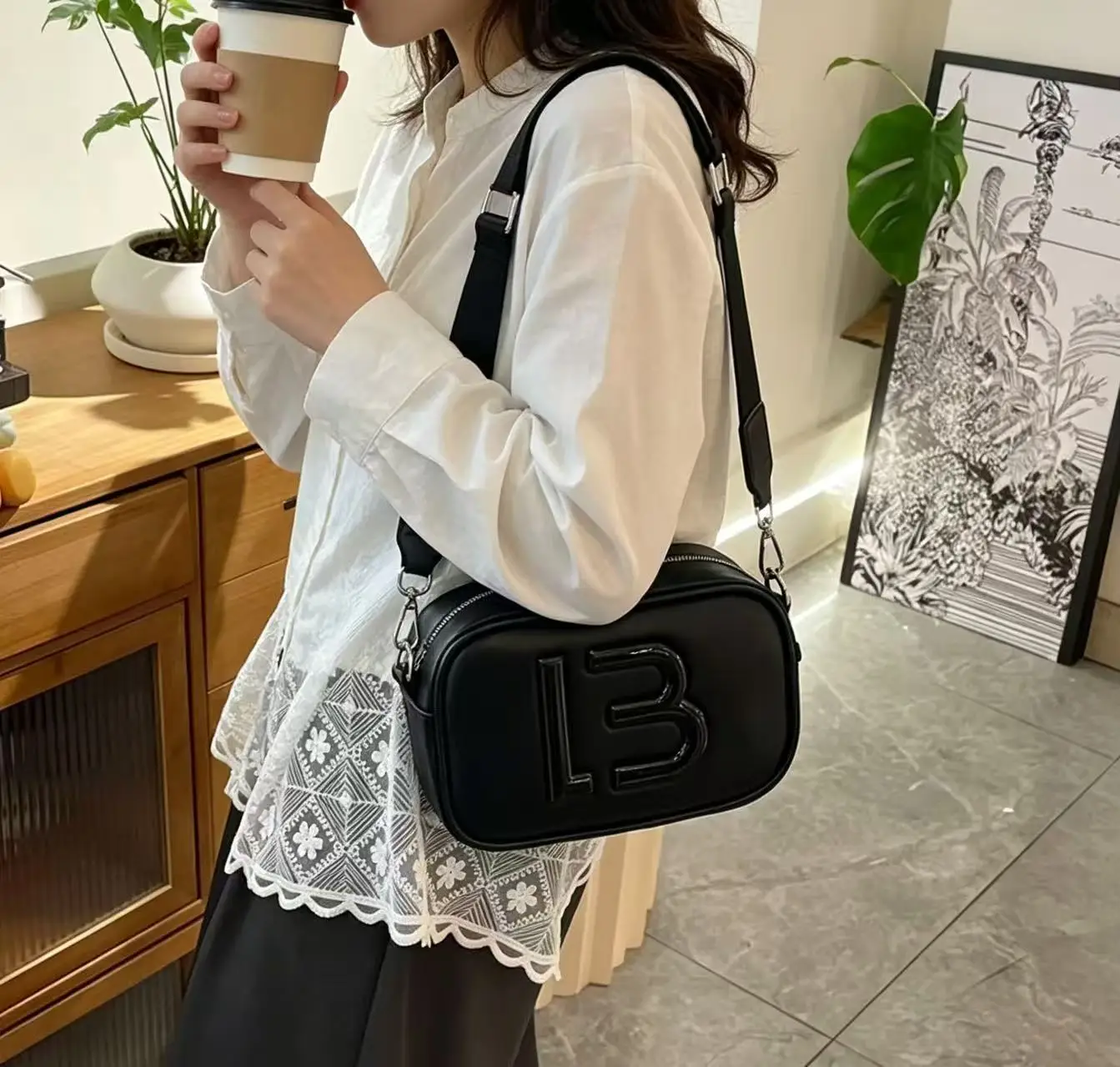 

Классическая сумка для подгузников для женщин, роскошная кожаная сумка-тоут, винтажная дизайнерская сумка через плечо, минималистичная, вместительная, модная.