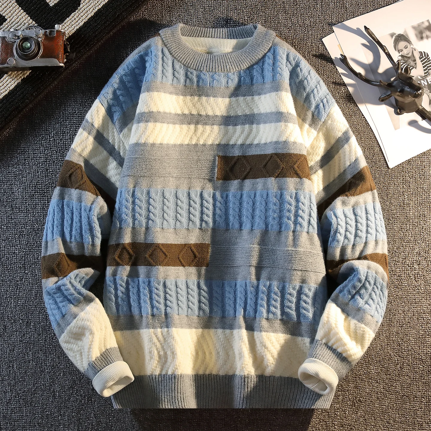 

2025 Autumn/Winter New High Quality Fashion Trendy Striped Thickened Round Neck Sweater Knitted Base Sweater for Teenagers