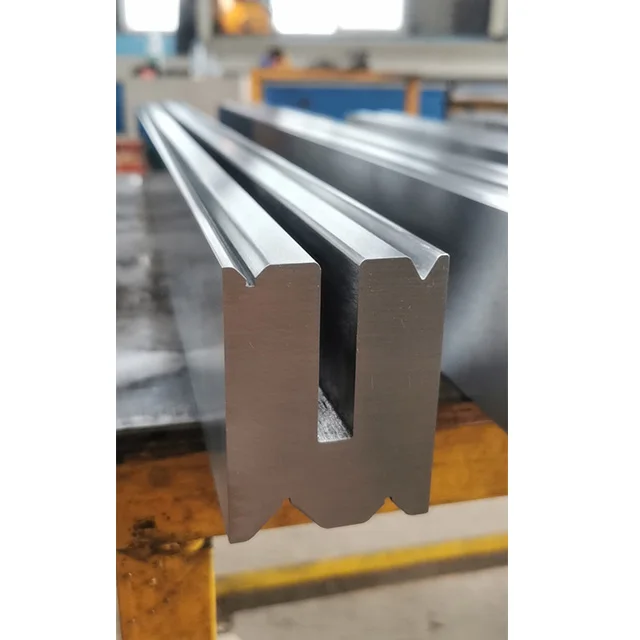 Utensili per stampi per orlatura per pressa piegatrice all'ingrosso personalizzati