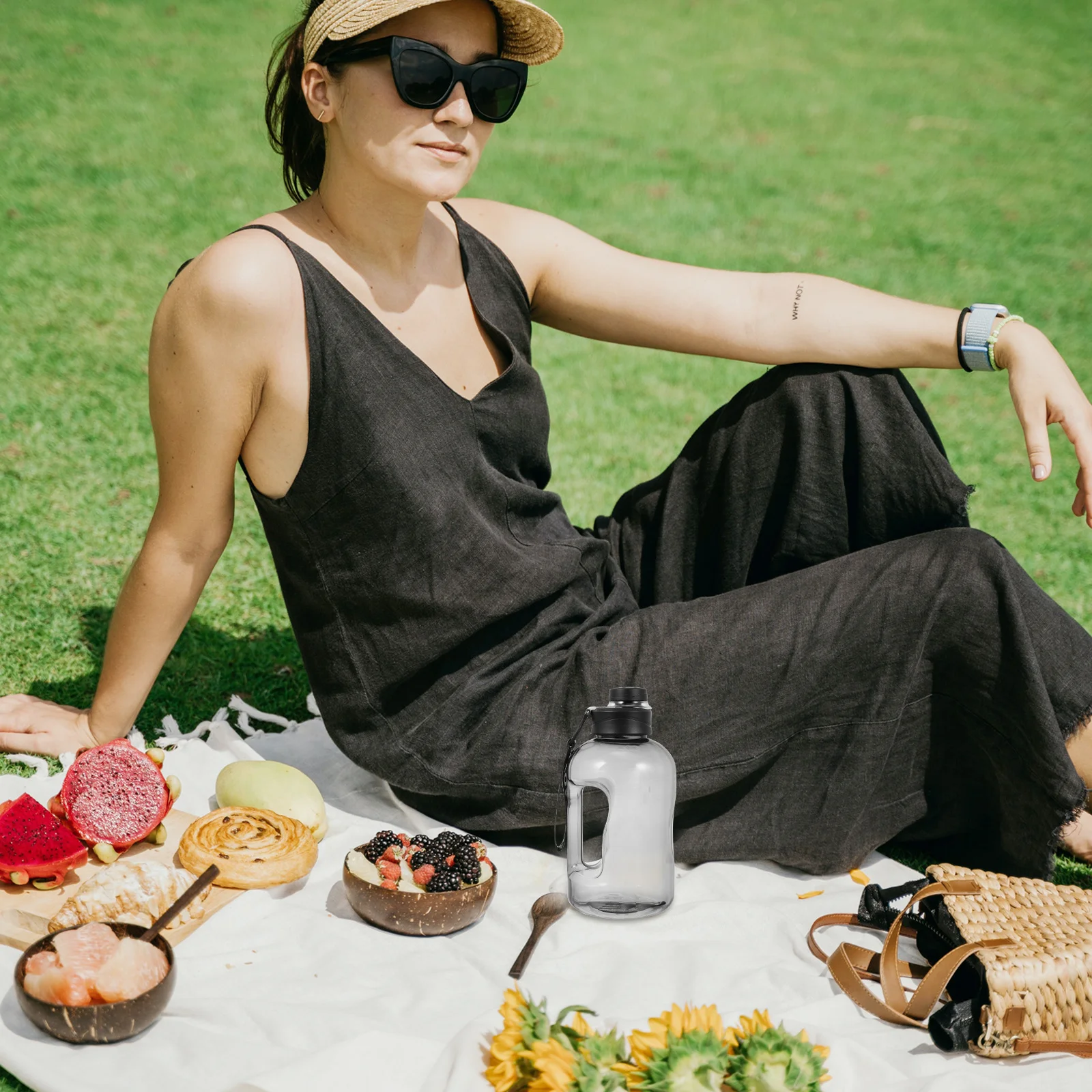 حاوية مياه كبيرة محمولة، زجاجة رياضية، إبريق للياقة البدنية، سهل الحمل للاستخدام الخارجي والداخلي، فكرة هدية عملية متينة