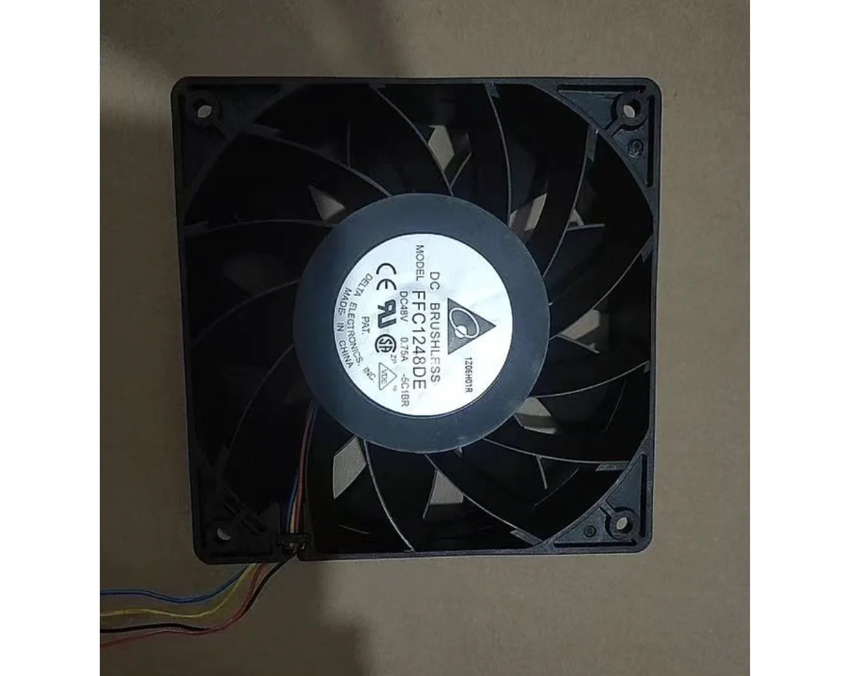 

FFC1248DE 5C1BR DC48V 0,75A 4WIER Охлаждающий вентилятор