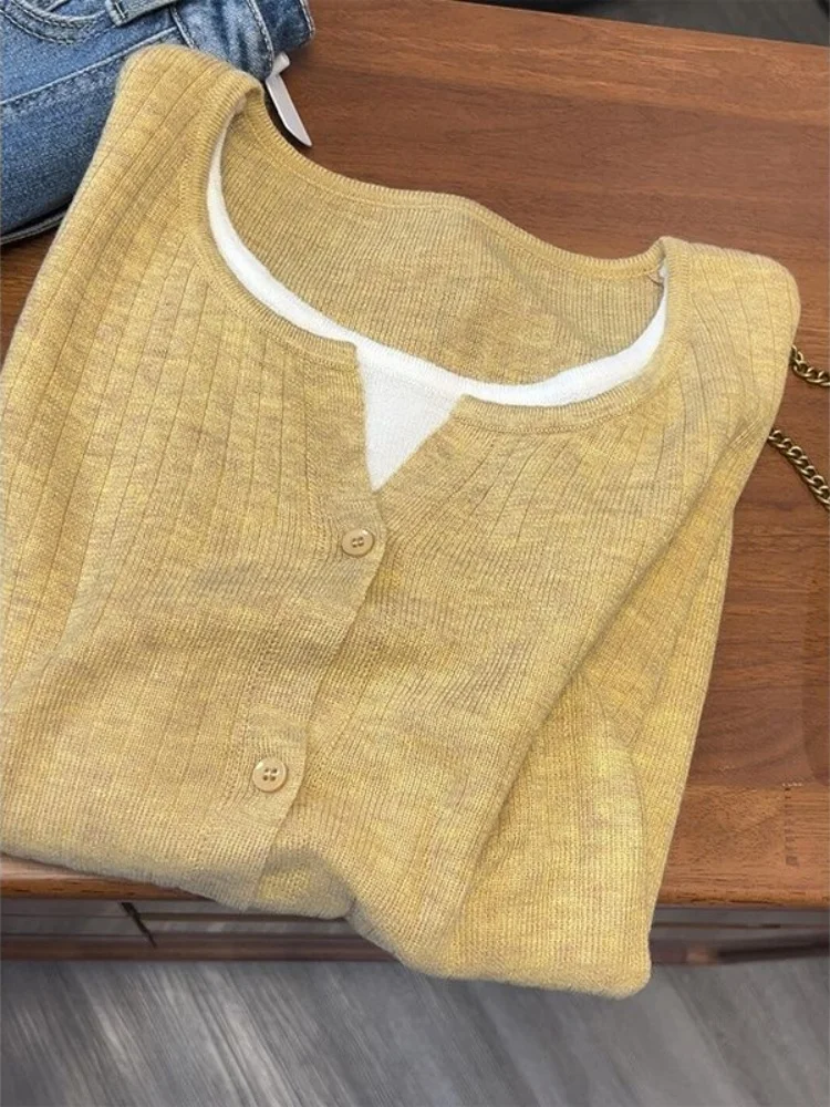 

Unique Spliced Long Sve Knitted Top Casual Loose Fit Women's Base Layer irt Korean Sle Commute Faion Soft Fabric