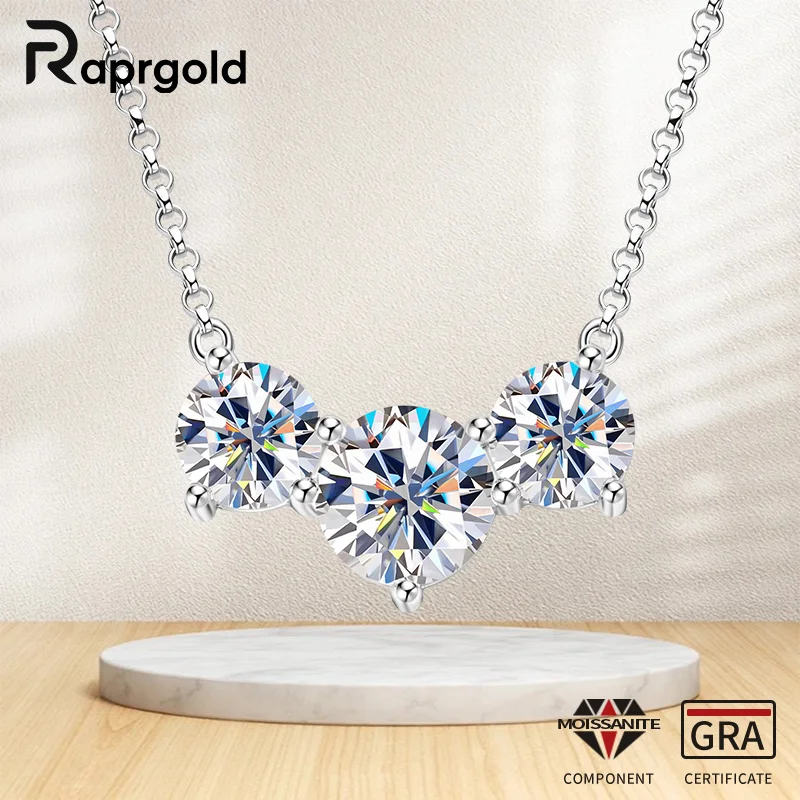 

RAPRGOLD D VVS1 4CT Round Moissanite Three Stone Pendant Necklace Chains for Women 925 Sterling Silver Wedding Fine Jewelry Gift