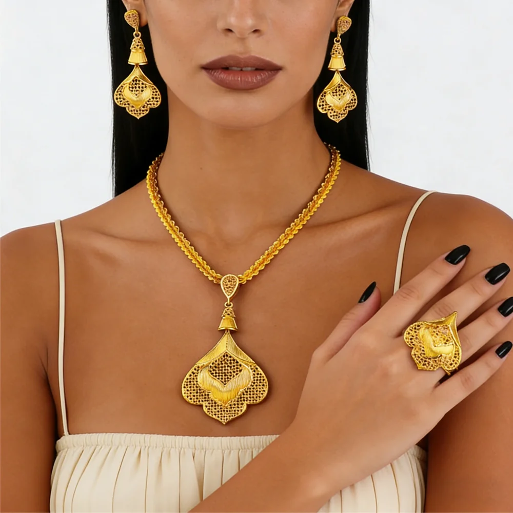 

Luxury Shining Gold Plated Necklace Earrings Ring Women Jewelry Set Flower Hollow Shape Jewelries Gift for Party Wedding
