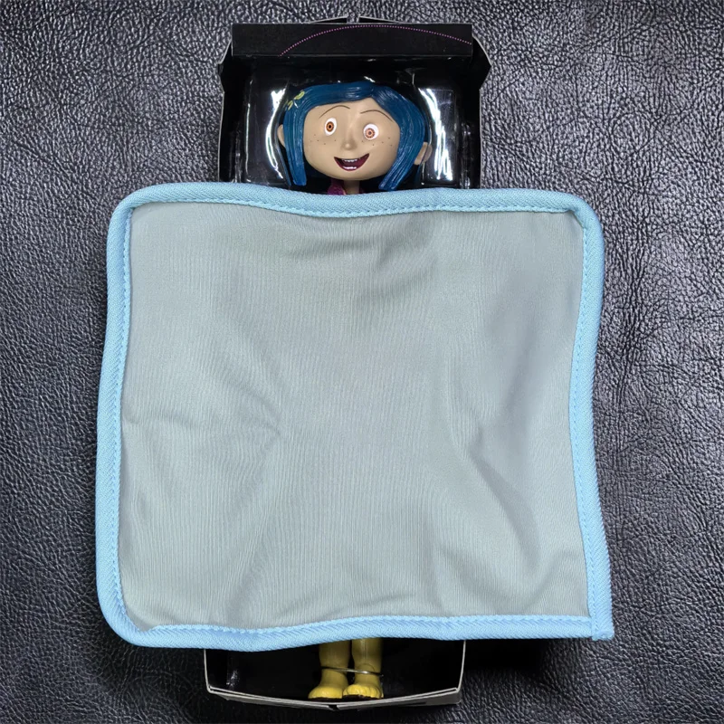 NECA Coraline Puppe Anime Gelenkfigur Der Geheime Regenmantel Pullover In Gestreiftes Hemd Spielzeug LA Mädchen Dekoration Modell Spielzeug Geschenke – Detail 15