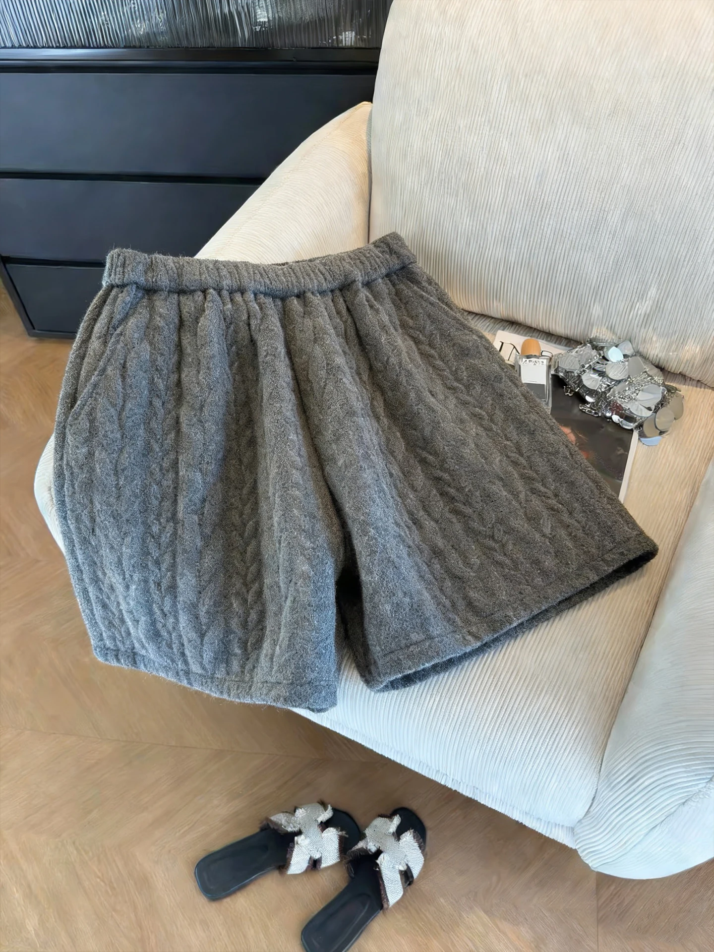 

Корейские утягивающие широкие повседневные брюки, женские весенне-осенние дизайнерские уникальные универсальные брюки с высокой талией на пять четвертей