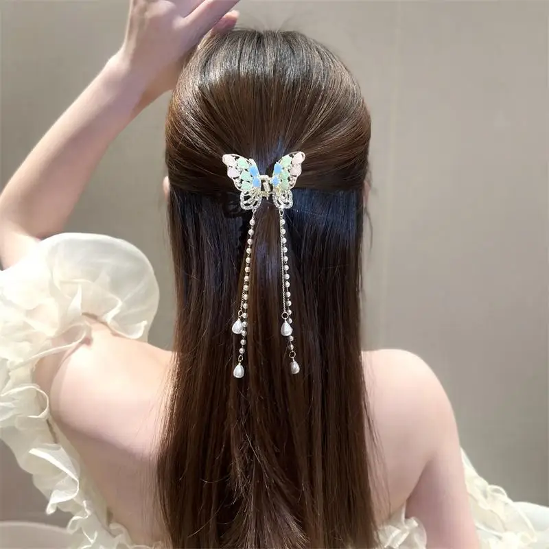 

Women Girls Temperament Luxury Alloy Butterfly PearlsTassels Hair Clip Lady Hair Accessories Female Hair Claw New Headwear