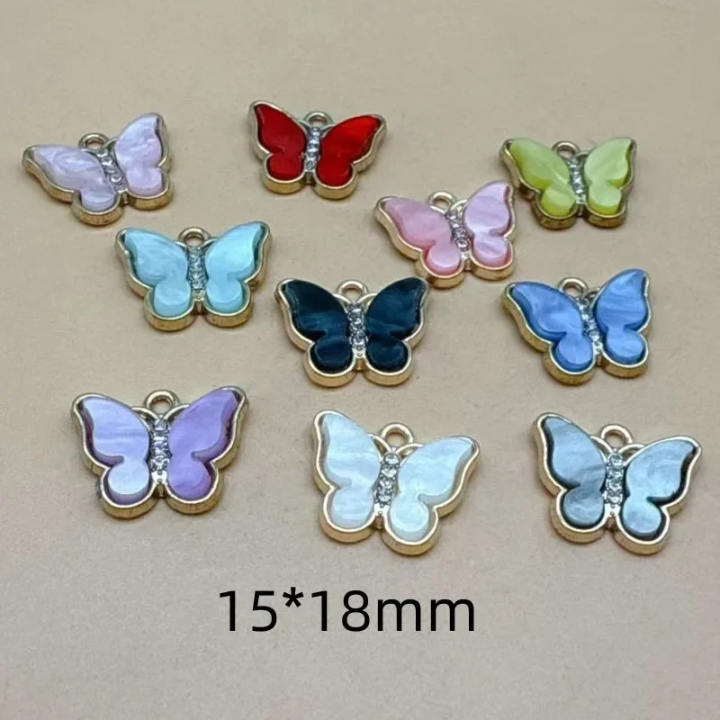 10 unidades de colgantes de aleación y acrílico con forma de mariposa de cristal brillante, pequeños adornos, accesorios hechos a mano para proyectos de bricolaje, como pendientes, collares y llaveros.