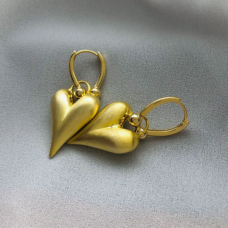 Fashion Jewelry Vintage Temperament Metal Dangle Heart Earrings For Women Wedding Gifts Fine Ear Accessories Hot Selling