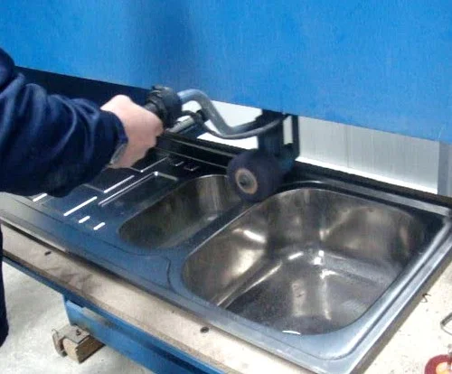 High Efficiency Industrial Metal Surface Grinding Polishing Machine for Sink Polishing