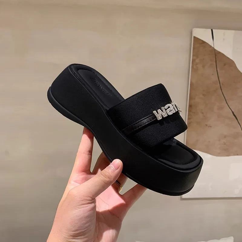 

Праздничные пляжные модные тапочки, женские удобные современные сабо, модные тапочки, летняя обувь из полиэстера, Pantofole MHTX