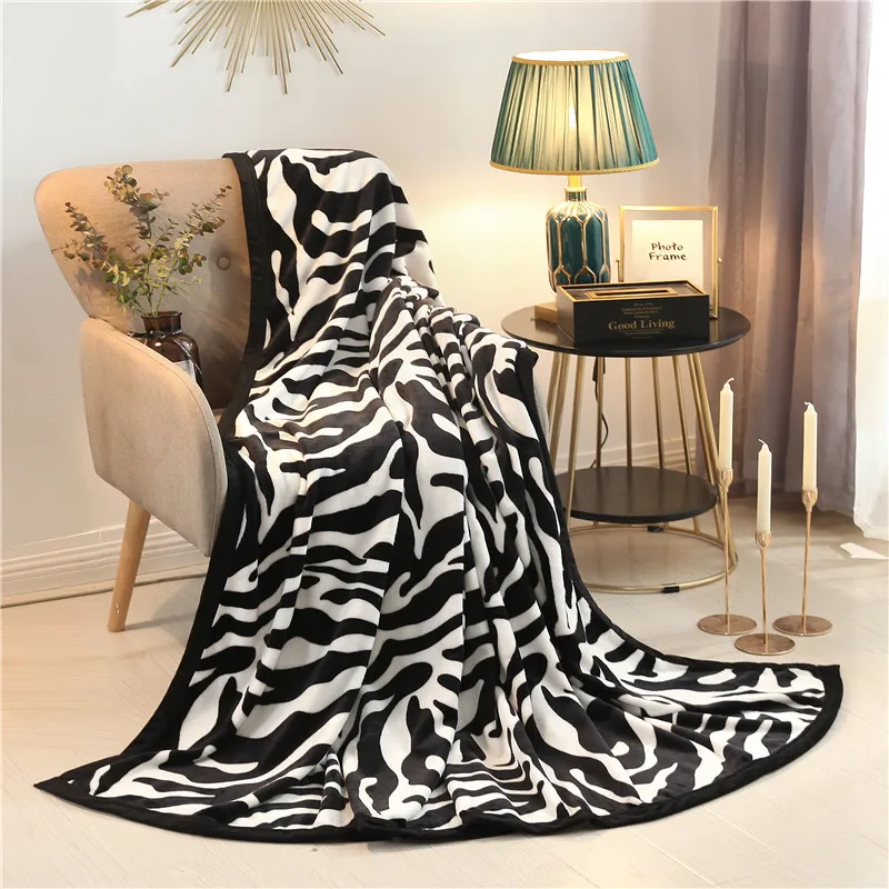 

1pc Leopard Printed Flannel Blanket, Cozy Soft Throw Blanket For Couch Bed Sofa Camping Travelling