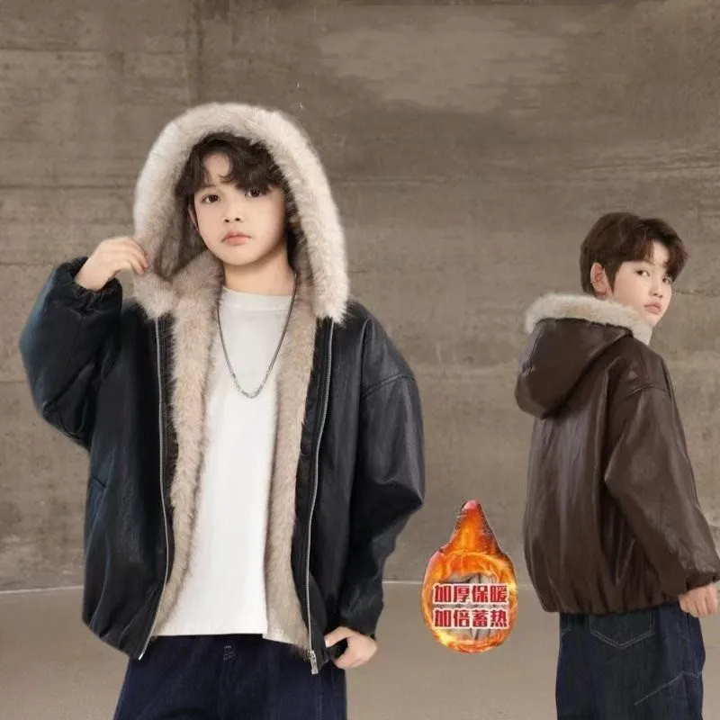 

Boys' Fleece-Lined Thickened Leather Jacket Children's Stylish Winter PU Leather Coat for Young Gentlemen