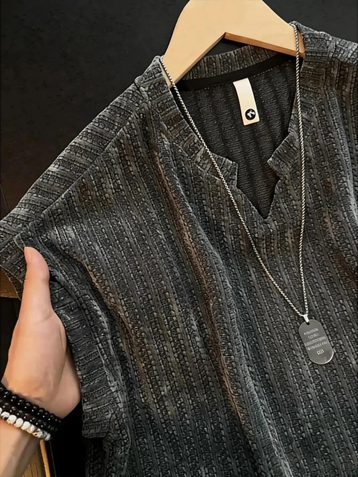 Gray Fishbone Pattern V-neck Ice Silk Vest Men's Summer Loose Sleeveless T-shirt Quick-drying Breathable Sports Shoulder Pad