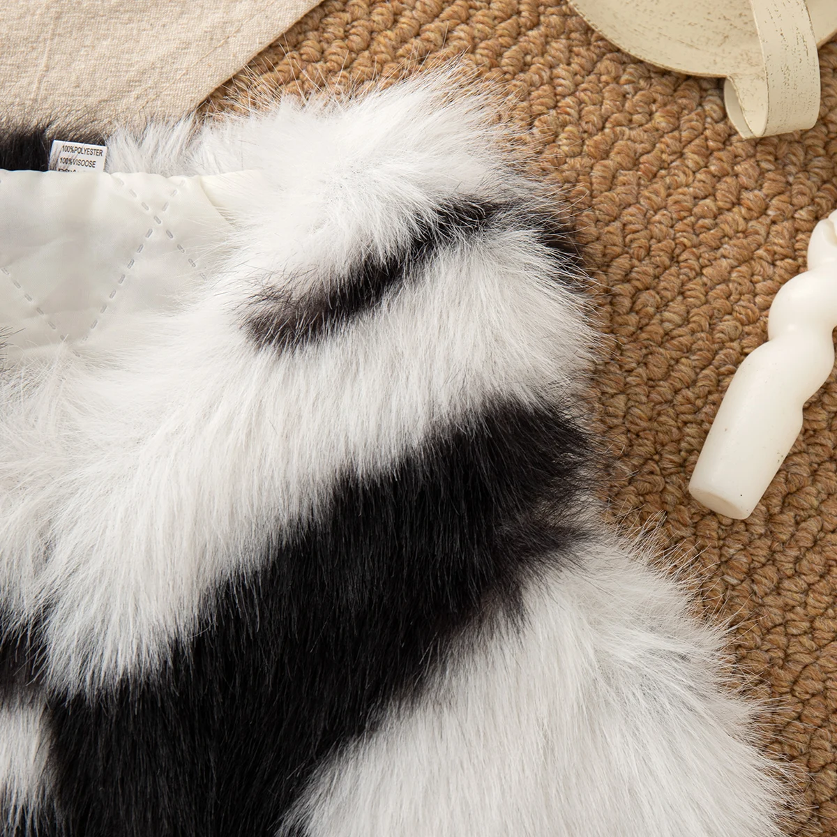 طفلة ملابس الخريف والشتاء أبيض وأسود اللون حجب الفراء فتاة سترة معطف لطيف الدافئة الأطفال سترة معطف #5