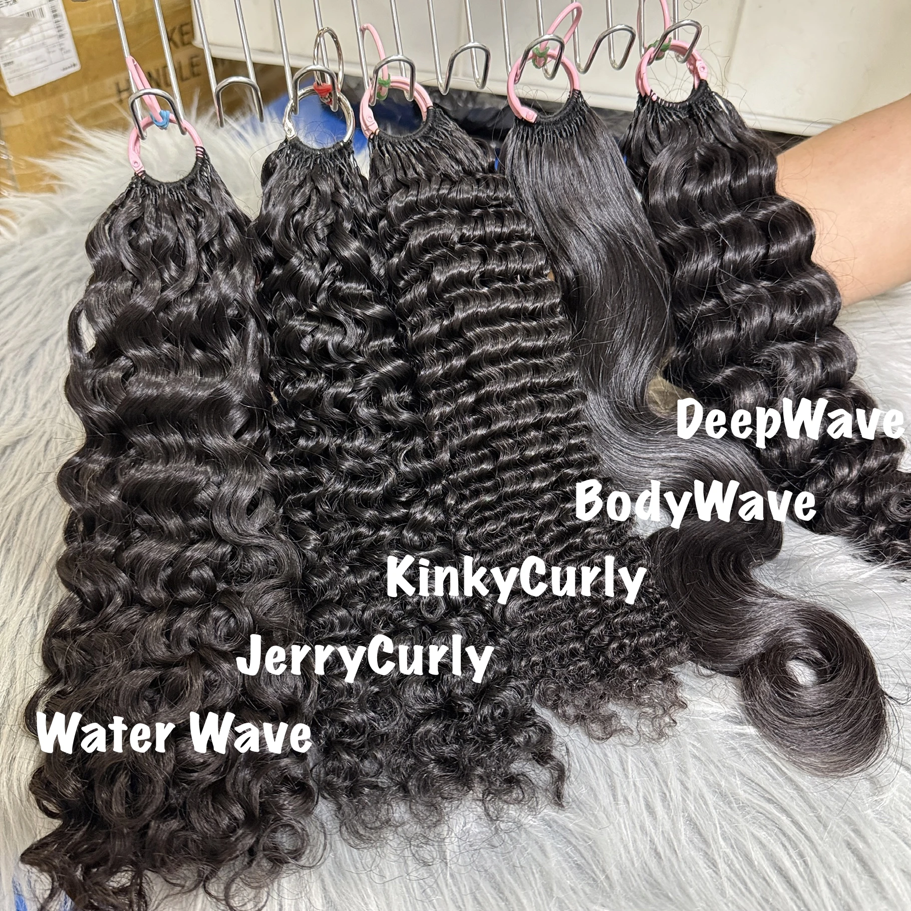 وصلات شعر كروشيه منفصلة مسبقًا من الريش غريب مجعد 100% حزمة شعر بشري لتضفير النساء اللون الطبيعي السائبة 100 جرام/pcak