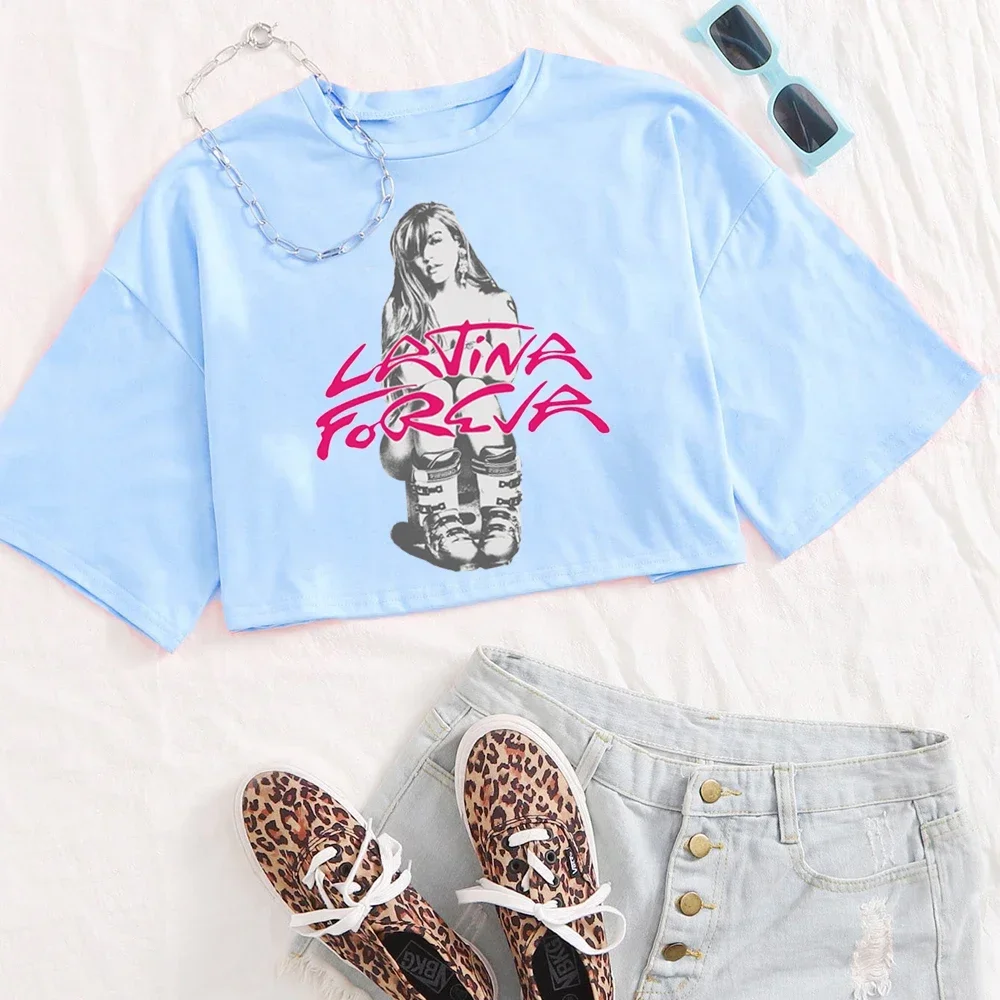 Karol G TROPICOQUETA لاتينا فورفا قميص المرأة س الرقبة قصيرة الأكمام المحاصيل القمم تي شيرت المشجعين هدية #4