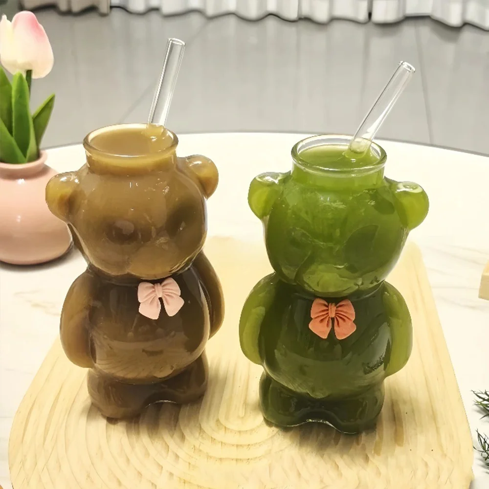 

Кофейная кружка в форме мультяшного медведя, кружка с милым медведем, стеклянная чашка с соломенными очками, чашка на день рождения, Рождество, подарки для женщин, детей, друзей