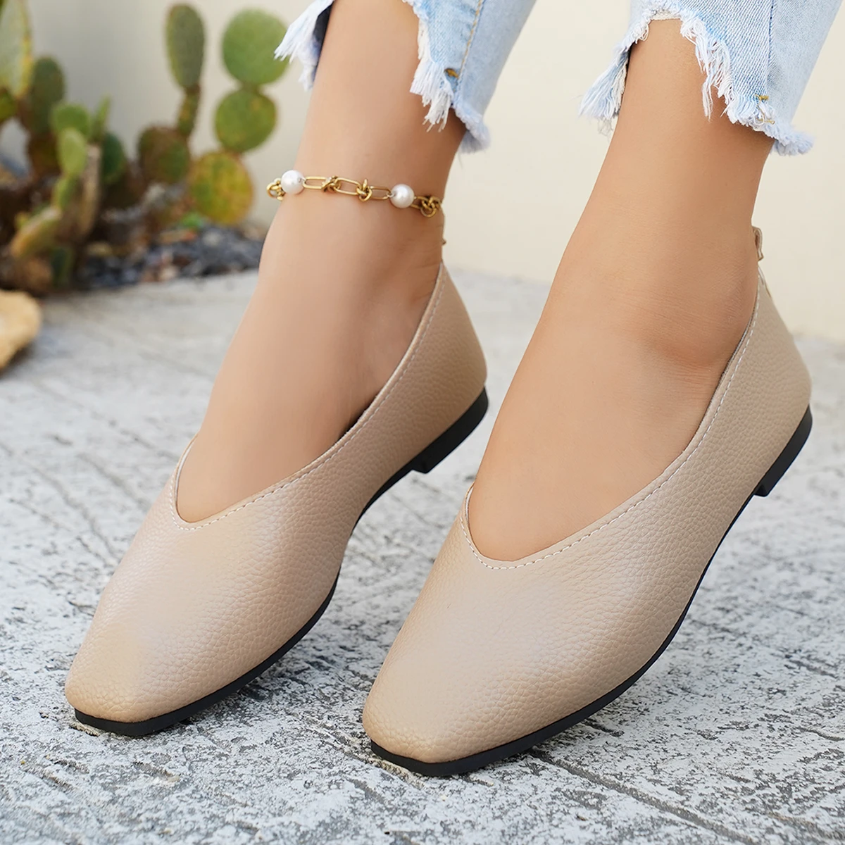 Spring and Summer Women's Multi-color Choice of Slip-on Shallow Flat Shoes 2026 New Lightweight and Comfortable Low-top Shoes