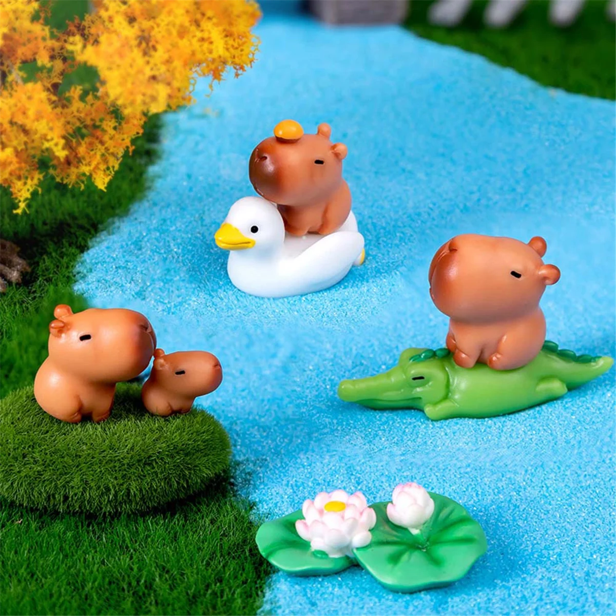 Mini Resin Capybaras Ornaments Tiny Animal Figurine Miniature Capybaras Figurine Birthday Cake Topper Animal Figurine