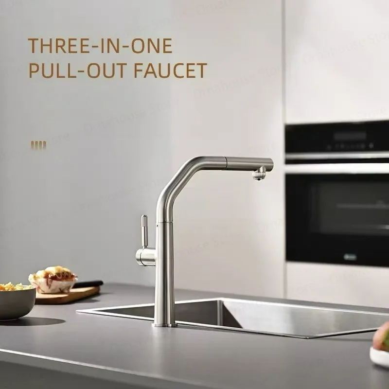 

Brushed Gold Pull Out Kitchen Faucet Water 3-in-1 Pull-out Hot and Cold Washing Basin Universal Rotation Stainless Steel
