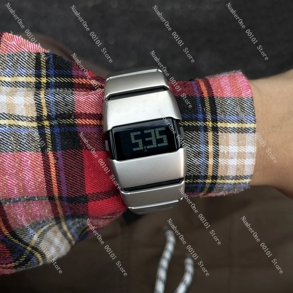 Y2K Millennium special-shaped medieval original design watch men's and women's American trends