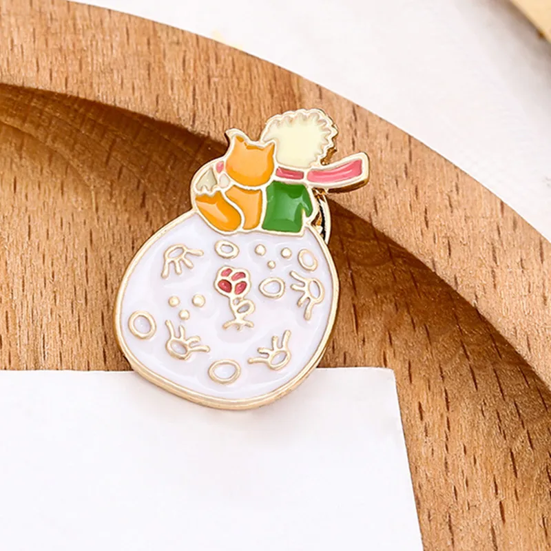 Cartoon Enamel Rose Prince Fox Brooches For Women Men Fashion Lightweight Badge Pins Jewelry Party Bags Accessory Friends Gifts