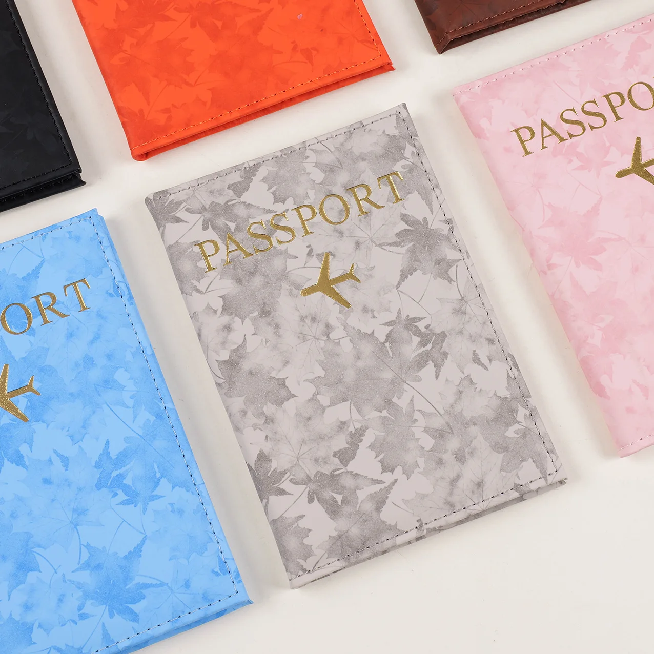

Обложка для паспорта из искусственной кожи с принтом листьев, держатель для паспорта, дорожный кошелек, держатель для билетов в самолете, держатель для удостоверений личности, аксессуары для праздничных путешествий