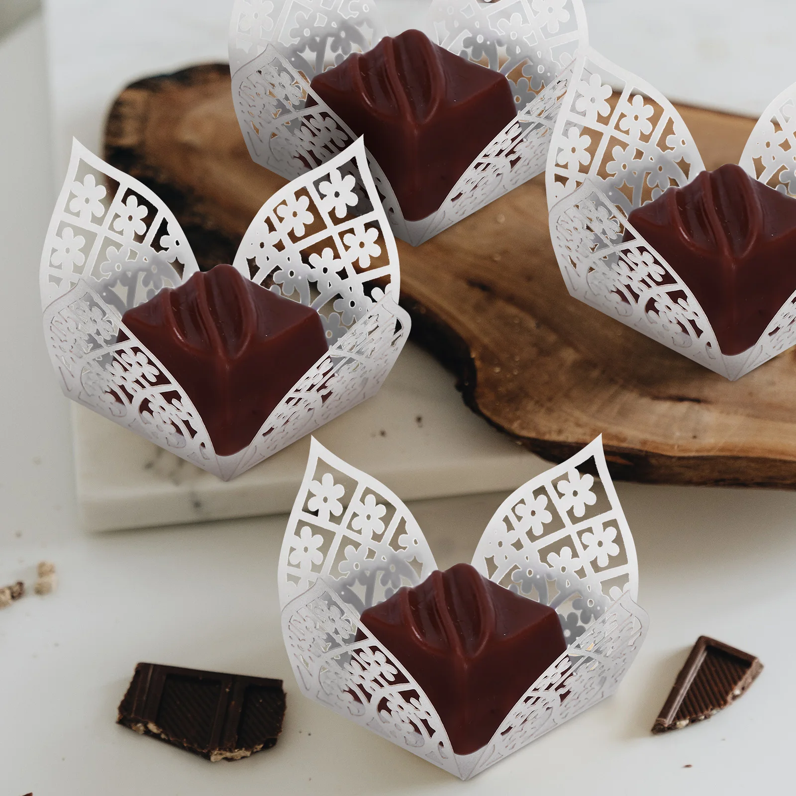 

50 Pcs Box Hollow Design White Bulk Packaging Treats Box Chocolate Liners Truffle Cups Wedding Chocolate Paper Liners Supplies