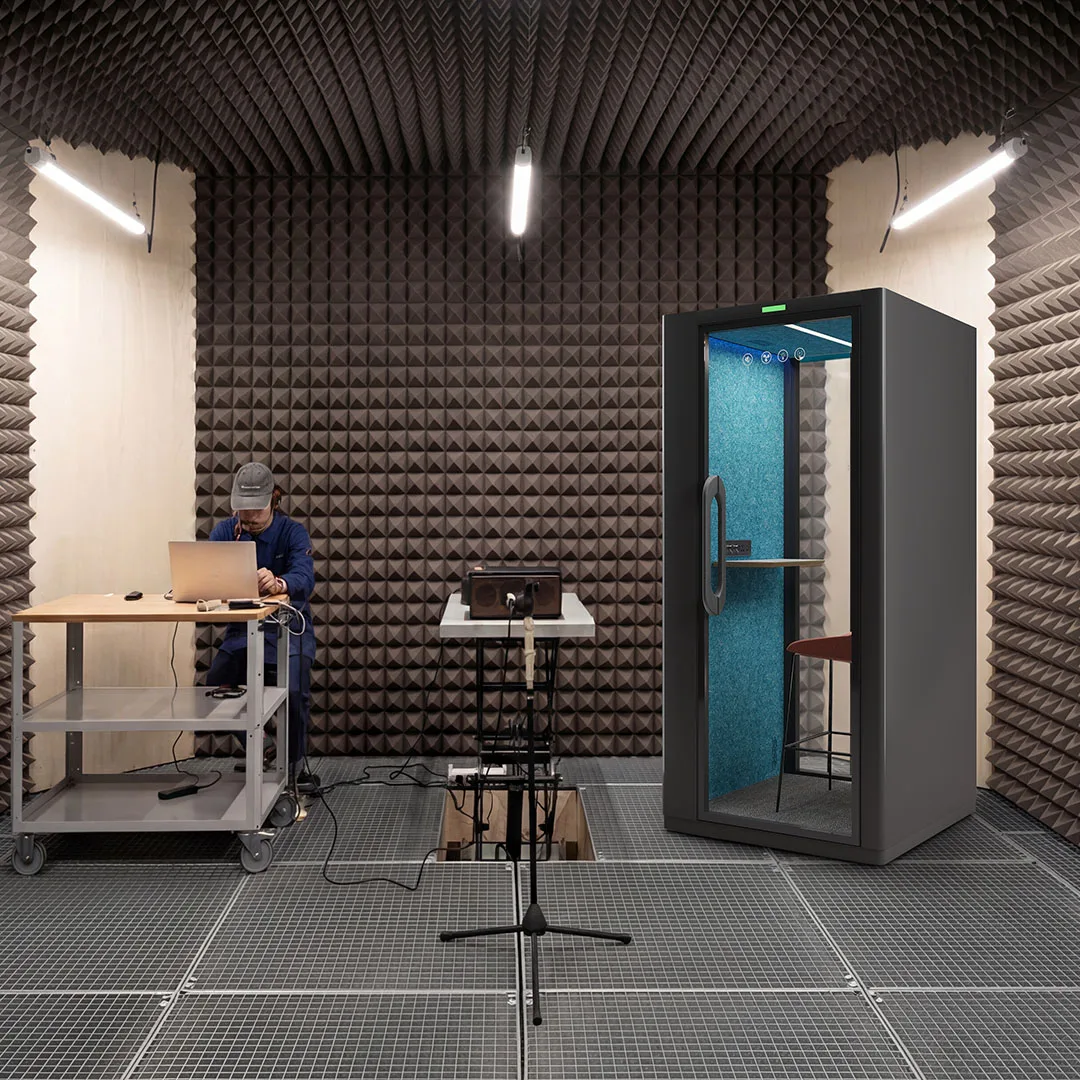 Mobile Soundproof Pod  A Modular Soundproof Space for Open-plan Offices Suitable for Interviews Conversations and Focused Work