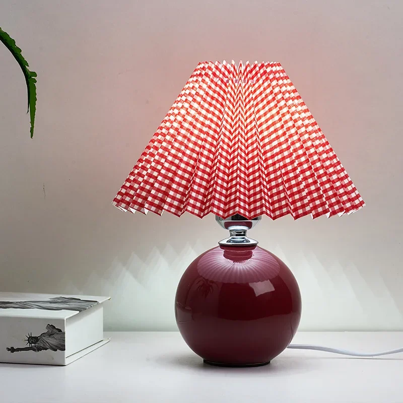 Nordic Folding Table Lampshade Cozy Bedroom Bedside Lamp Korean-style Girl Room Decorated with Pleated Desk Light Fixtures