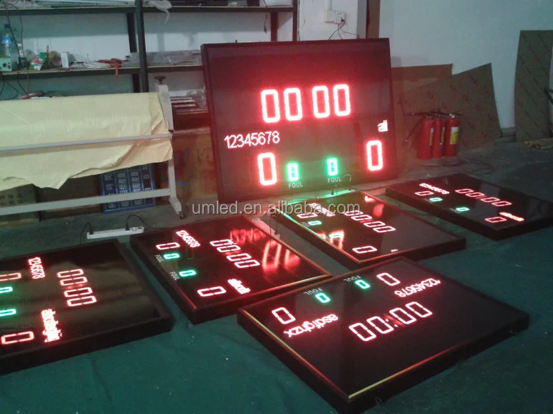 Wireless Remote Countdown up Electronic Digital Football Scoreboard LED Digital Signage and Display for Sports Events