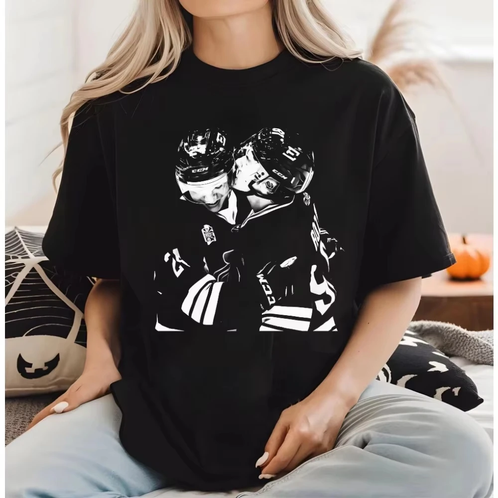 

Plus Size 2026 Hollander Rozanov Hockey Design Pattern Printed T-shirt Summer Minimalist Casual Texture High Quality Loose Tops