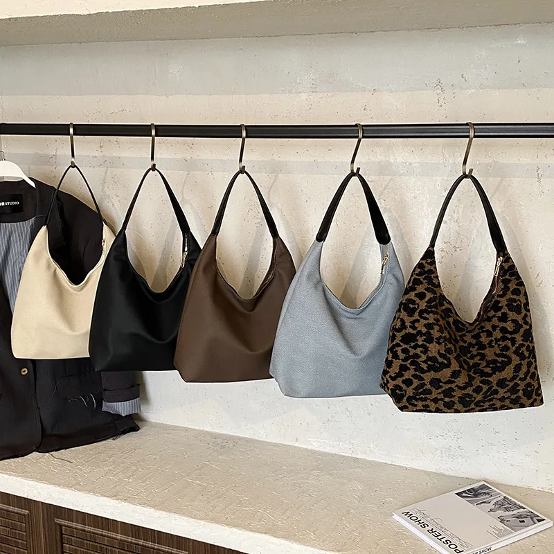 

Повседневная большая вместительная сумка на плечо, женская модная универсальная сумка с леопардовым принтом подмышками, осенняя корейская женская сумка в стиле ретро