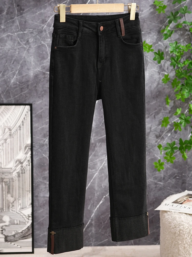 

Джинсы премиум-класса с высокой талией, прямые, из выстиранного денима, черные, длиной 7/8, универсальные (подходят для любой формы ног), с роскошным кожаным узором в виде пчелы.