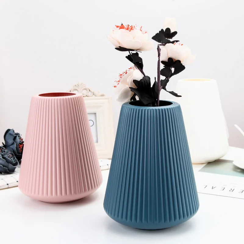 Nordic Creative Vase Home Decor Flower Vases for Homes Wet and Dry Planter Desk Decoration Imitation Ceramic Plastic Crafts