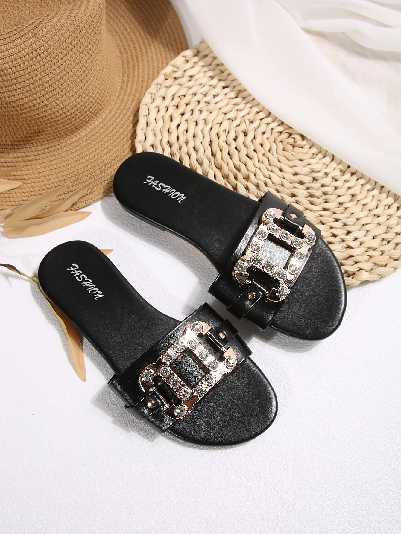 Modische Damen-Flachpantoffeln, Strass-Verzierte Einfarbige Offene Zehenpartie mit Metallschnalle für Tägliches Pendeln und Outdoor-Aktivitäten – Detail 6
