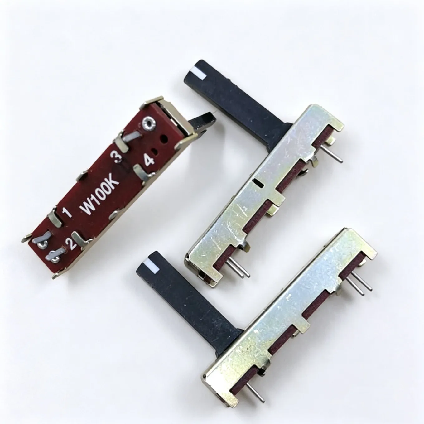 Original New 100% RA-2043F 35MM Sliding Pusher Single Potentiometer W100K Handle 20MMC Mixing Console (SWITCH)